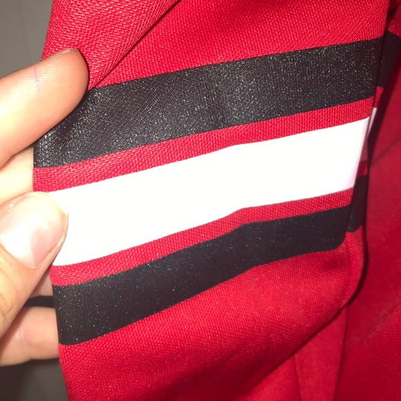 Youth boys large NHL hoodie Detroit redwings - Picture 4 of 7